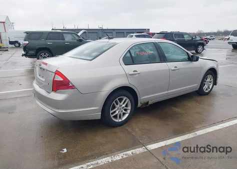 2010 Ford Fusion S from USA, damaged, VIN 3FAHP0GA5AR429932